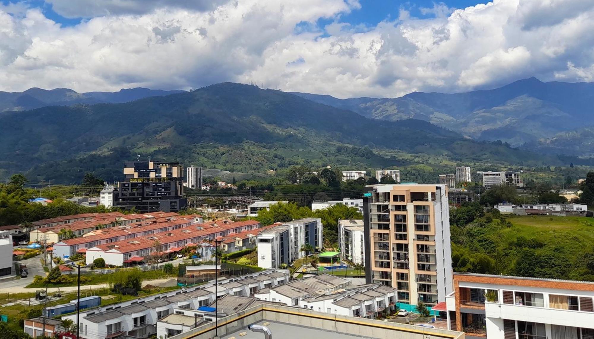 Aparta Estudios Zona 10 Armenia Kültér fotó