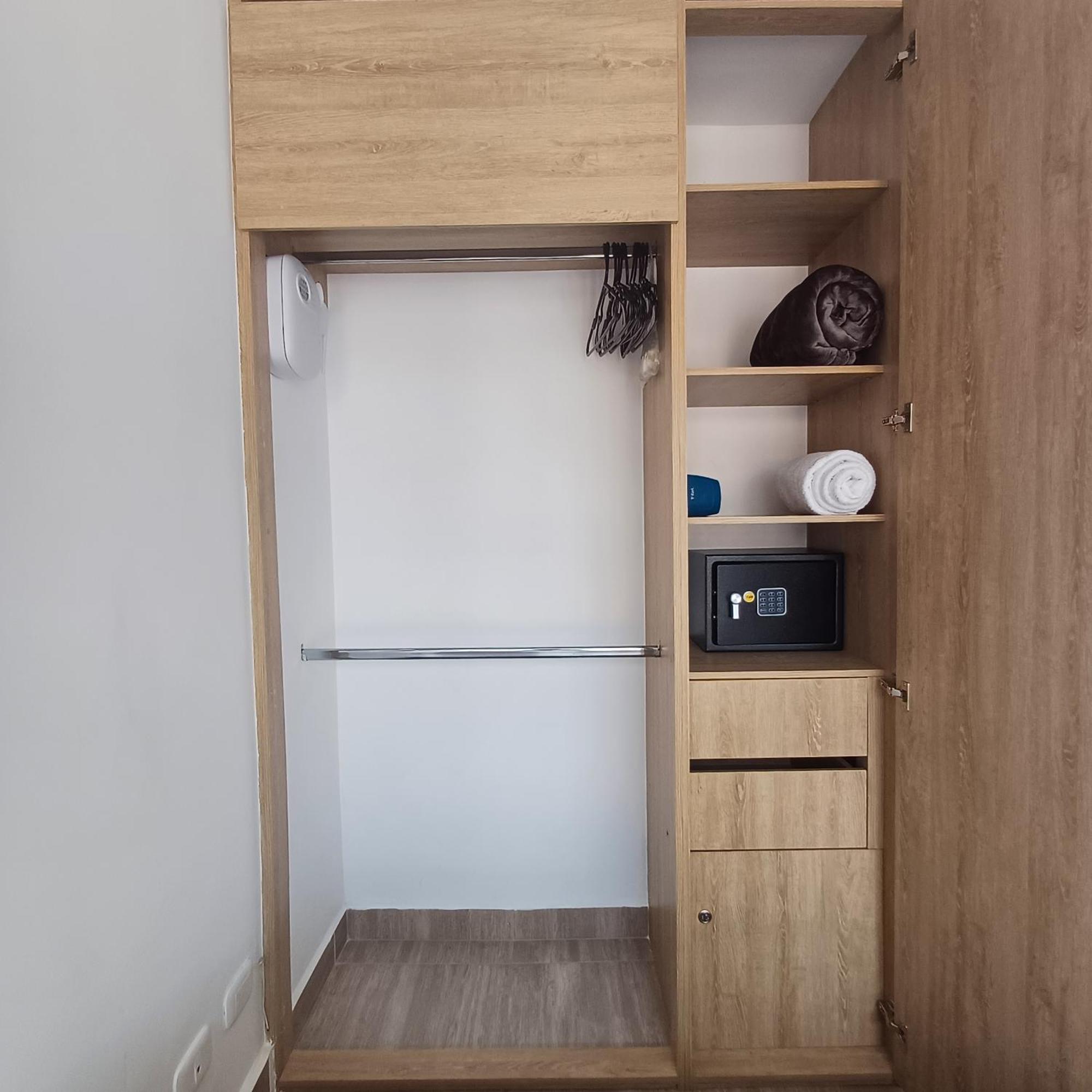 Aparta Estudios Zona 10 Armenia Kültér fotó